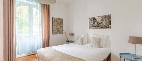 2 bedrooms, desk, soundproofing, iron/ironing board