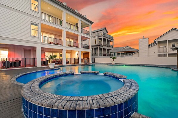 A heated pool - The Enclave on 30A - Luxury Home with Massive Pool & Rooftop Deck (Santa Rosa Beach)