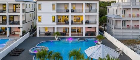 المنشأة من الخارج