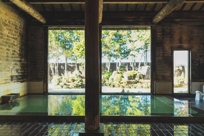 约波波温泉酒店