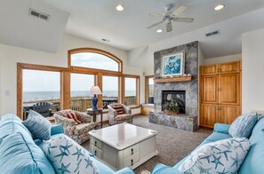 TV, fireplace, stereo