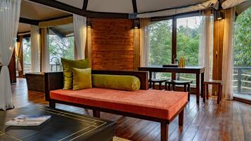 Royal Villa | Living area