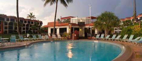 Outdoor pool, a heated pool