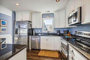 Fridge, microwave, oven, stovetop - 1488 - Sandy Pause, 6-bed 5-bath, Corolla, NC, pet friendly, private pool, hot tub, game room (Corolla)