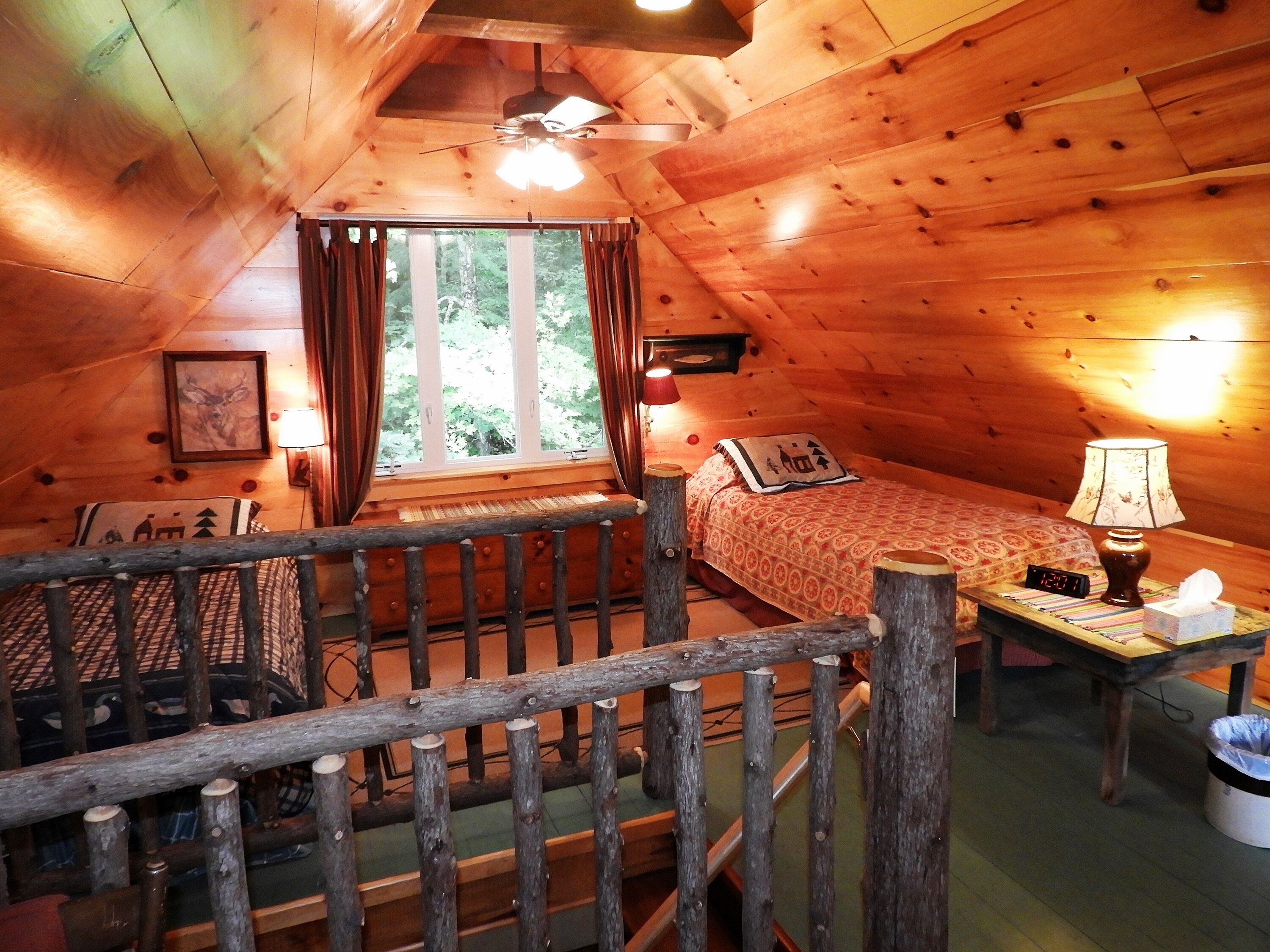 2 Schlafzimmer, Schreibtisch, Bügeleisen/Bügelbrett, WLAN