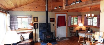 Hand-Crafted Cottage near Gore Mountain and Minerva Lake