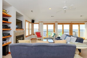 TV, fireplace, DVD player, stereo