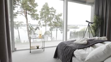 6 slaapkamers, een bureau, een strijkplank/strijkijzer, gratis wifi