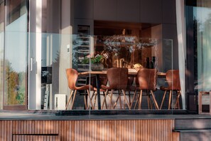 Outdoor dining - Stockholm Archipelago Luxury Villa with Private Yacht Access (Saltsjö-boo)