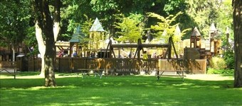 Location!! Couples Getaway, Gals with Pals, Fine Linens, Beach, Bikes, Paddle B