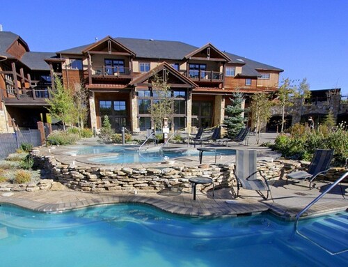 Grand Timber One Bdr Studio One Bath 5 Star Breckenridge, CO Ski-in/out