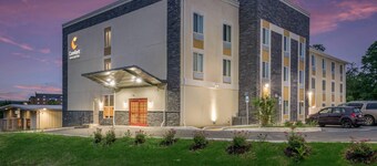 Comfort Inn & Suites Harrisburg - Hershey West