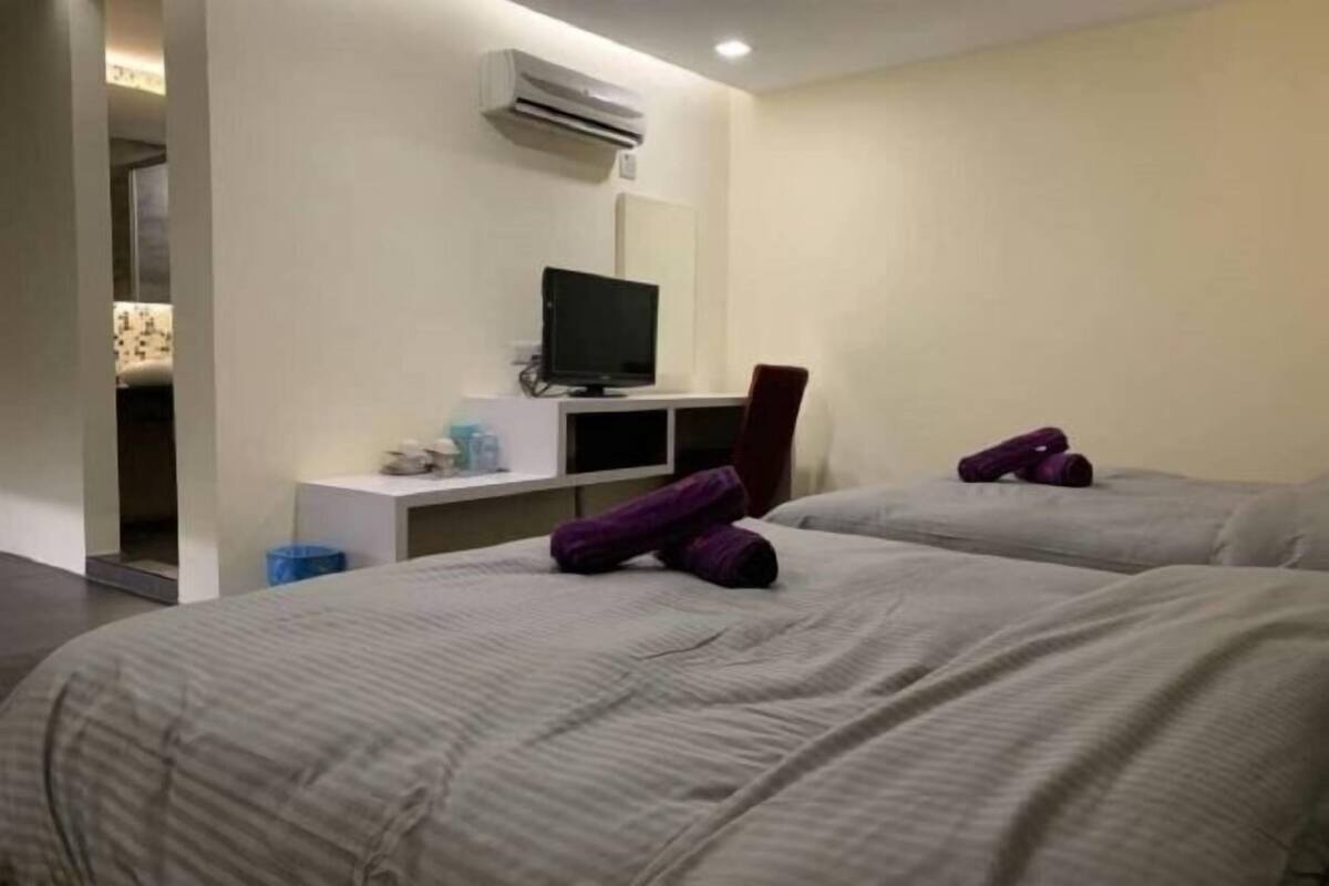Desk, free WiFi, bed sheets