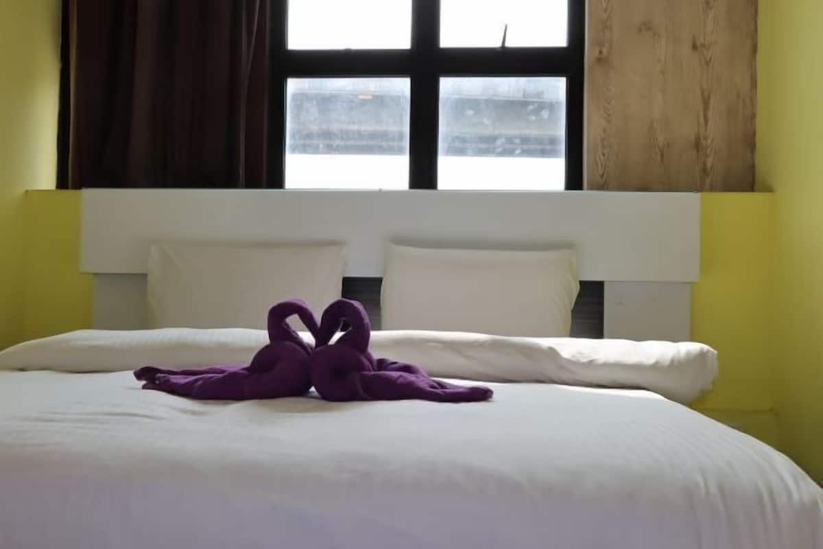 Desk, free WiFi, bed sheets