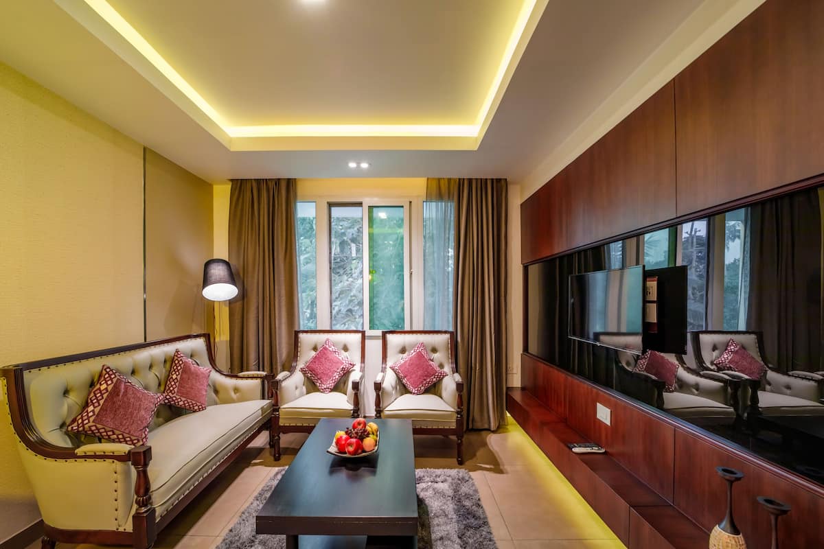 Royal Suite, 1 Queen Bed, Accessible, Non Smoking