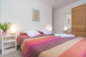 4 camere, ferro/asse da stiro, Wi-Fi gratuito, lenzuola