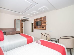 Standard Double Room, 1 King Bed, Non Smoking | Egyptian cotton sheets, premium bedding, in-room safe, free WiFi - Hotel Ivy Dew Drops (Anekal)