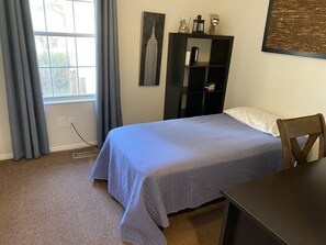 5 bedrooms, desk, iron/ironing board, travel crib - Wasatch Front Home Close to EVERYTHING! (Murray)