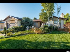 Exterior - Wasatch Front Home Close to EVERYTHING! (Murray)