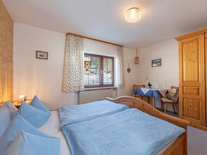 2 habitaciones, internet y ropa de cama