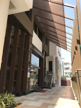 外观. 肖拉普尔凯里亚德饭店