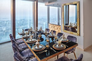Dining - Dream Inn Dubai - 48 Burj Gate Penthouse (Dubai)