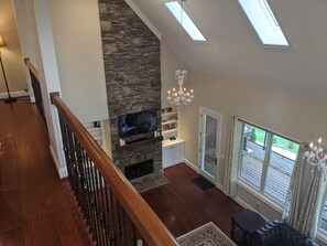 Interior - Family friendly deluxe home with a stunning view of mountains near Franklin, TN  (Thompson's Station)