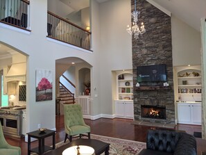 Interior - Family friendly deluxe home with a stunning view of mountains near Franklin, TN  (Thompson's Station)