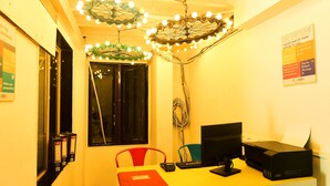Reception - goSTOPS Mumbai - Hostel (Mumbai)