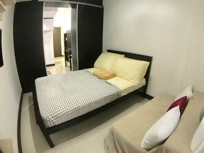 1 bedroom, free WiFi, bed sheets
