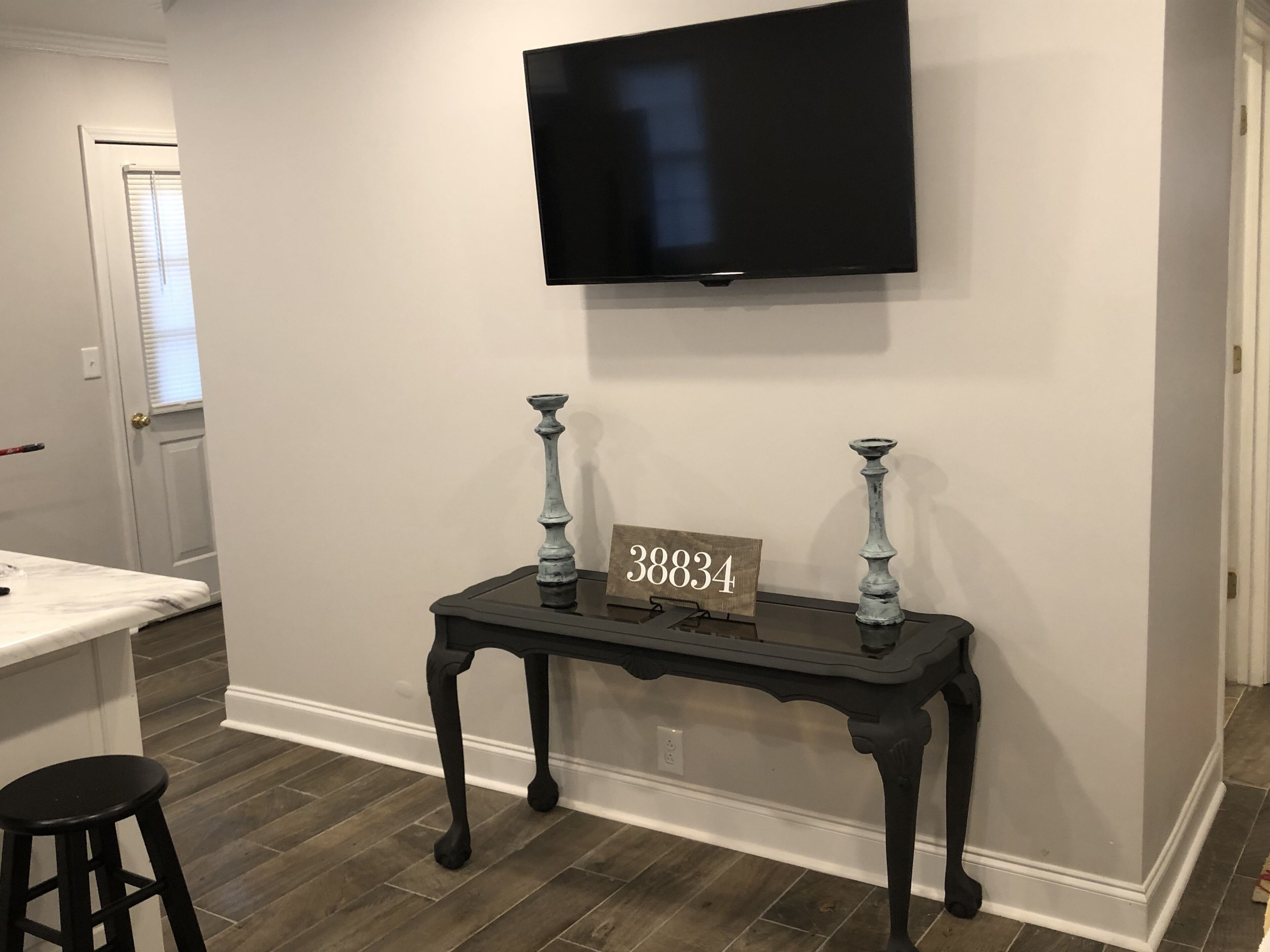 A Cozy Cottage close to everything !!