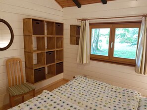 2 bedrooms, travel crib - Cozy log cabin on a historic three-sided farm - Ferienhaus Ströh (Steinberg)