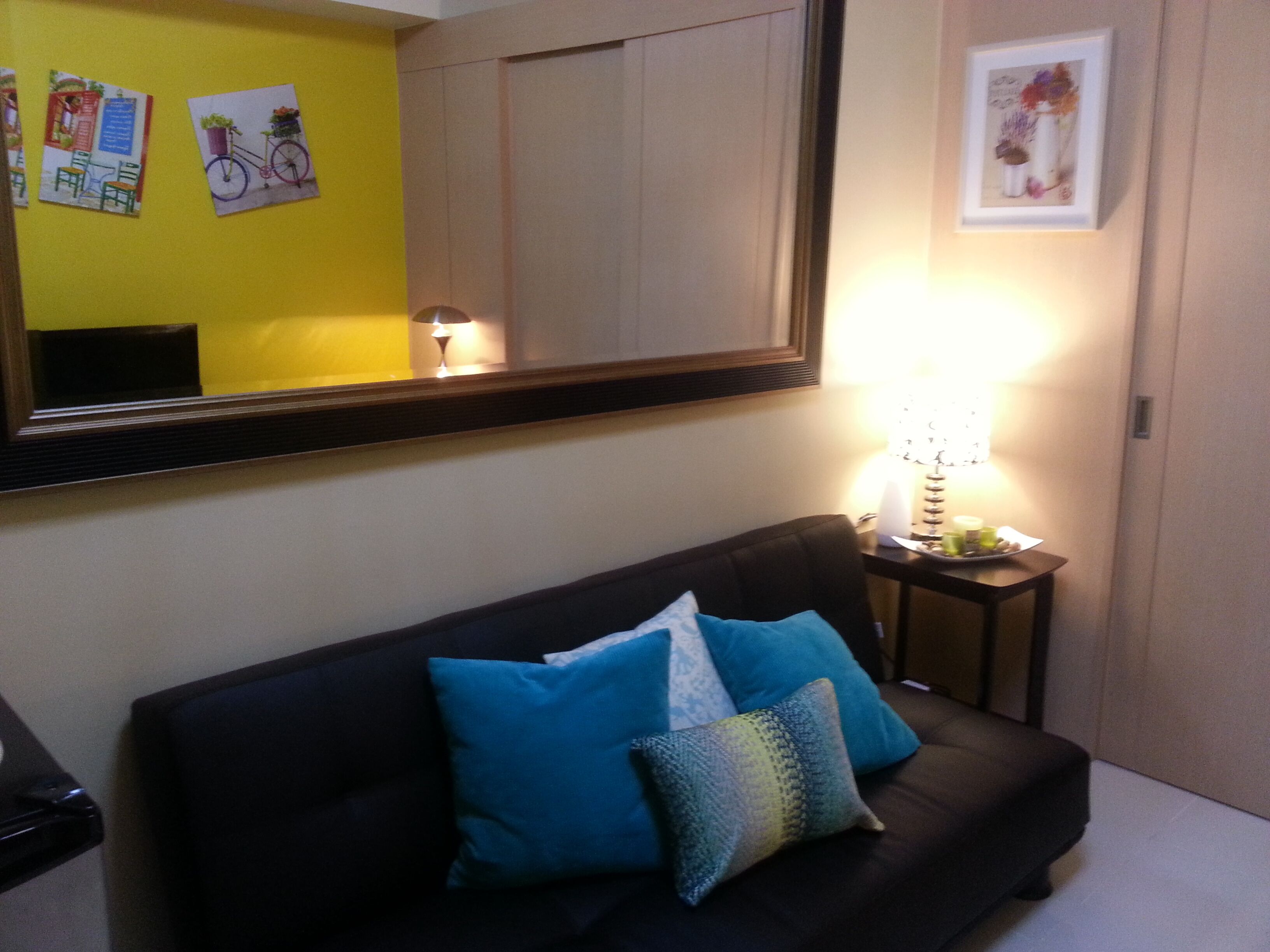 1-BR Condo Overlooking Taal Lake/Volcano