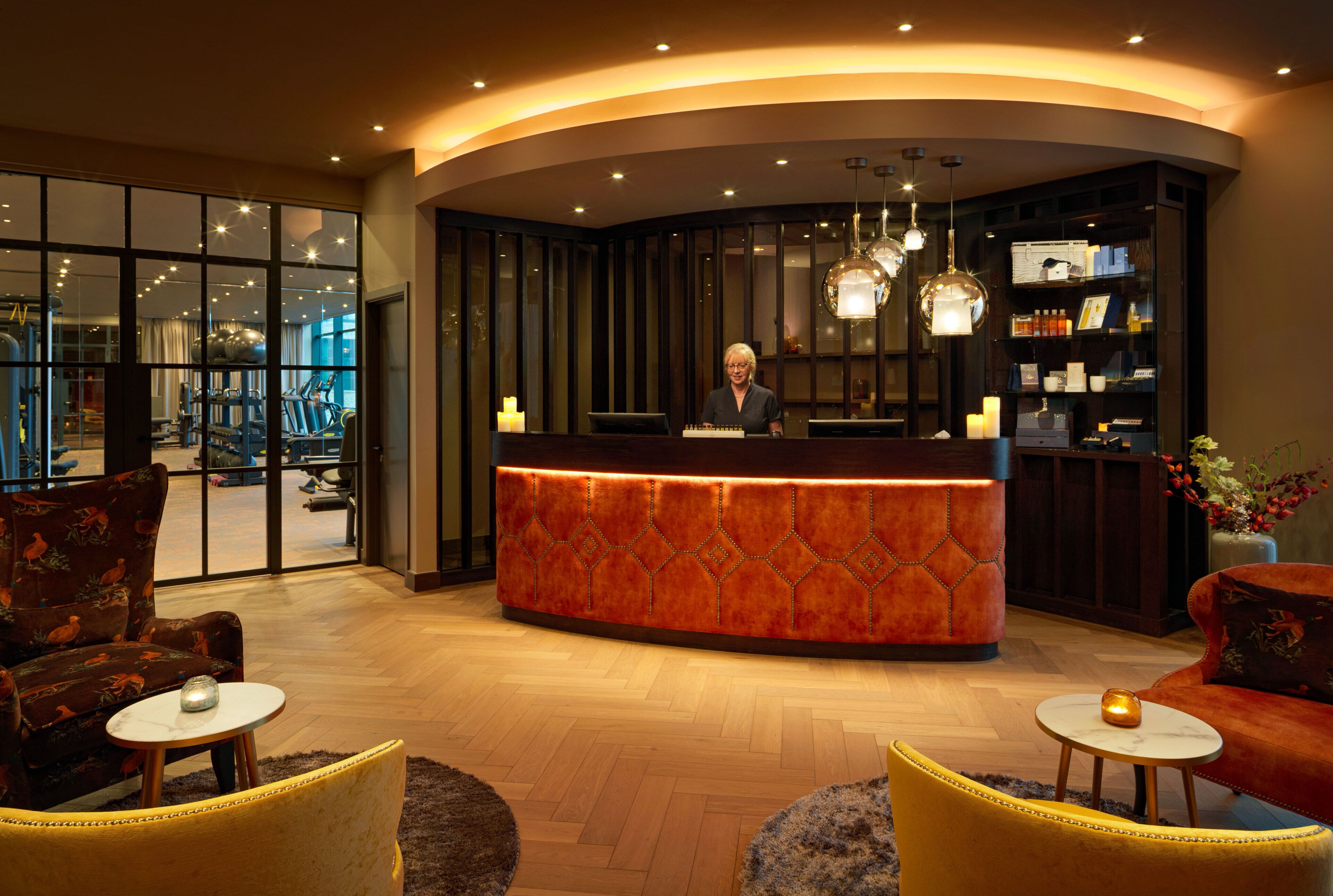 sauna, hot tub, hot stone massages, deep-tissue massages