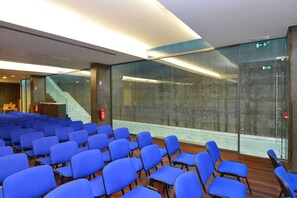 สถานที่จัดงานประชุม