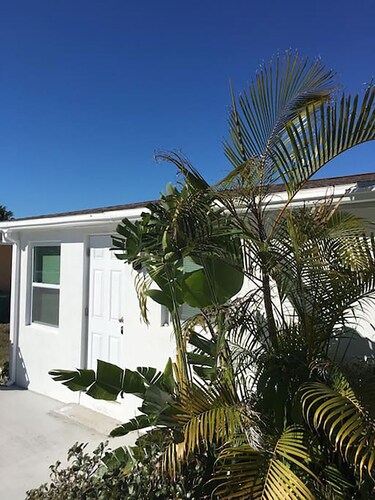 Private Studio Suite near the Beach