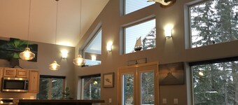 Maison de 2 chambres avec bain à remous située à Seward