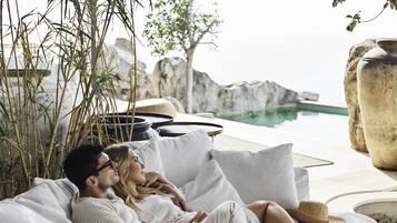 Suite Lune de Miel, piscine privée, vue mer | Terrasse/Patio