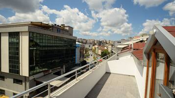 Deluxe Apartment (1+1) | Balcony view