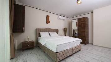 3 bedrooms, individually decorated, individually furnished