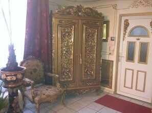 Comfort Triple Room, 1 Bedroom, Private Bathroom (Family) | Executive lounge - Landhotel Magdeburg (Wanzleben-Börde)