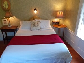 2 makuuhuonetta, silitysrauta/-lauta, Wi-Fi, vuodevaatteet