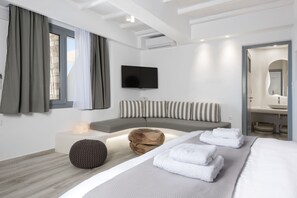 Junior Suite, Sea View | Living room | Flat-screen TV - Iliada Suites - Adults only (Naxos)