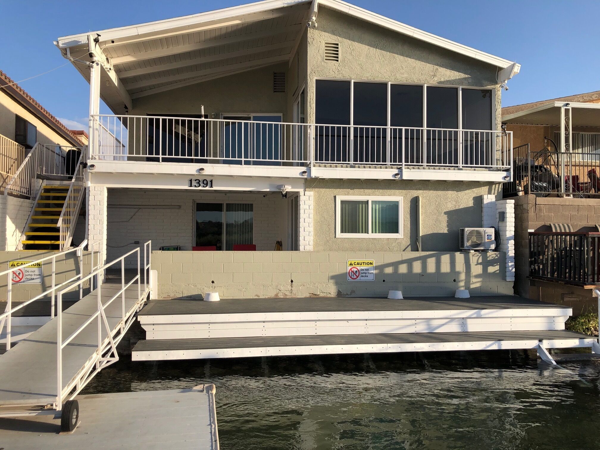 WATERFRONT HOME A, Sleeps 10, private dock, near launch ramp 5627146969