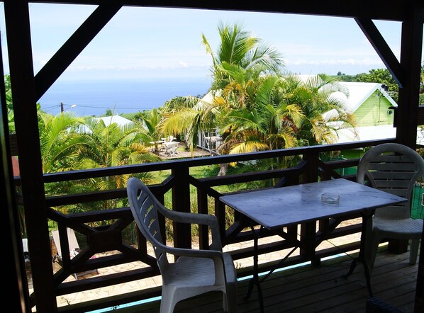 Family Bungalow (2 adults, 2 children) | Terrace/patio