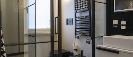 Luxury Apartment, 1 Bedroom | Bathroom