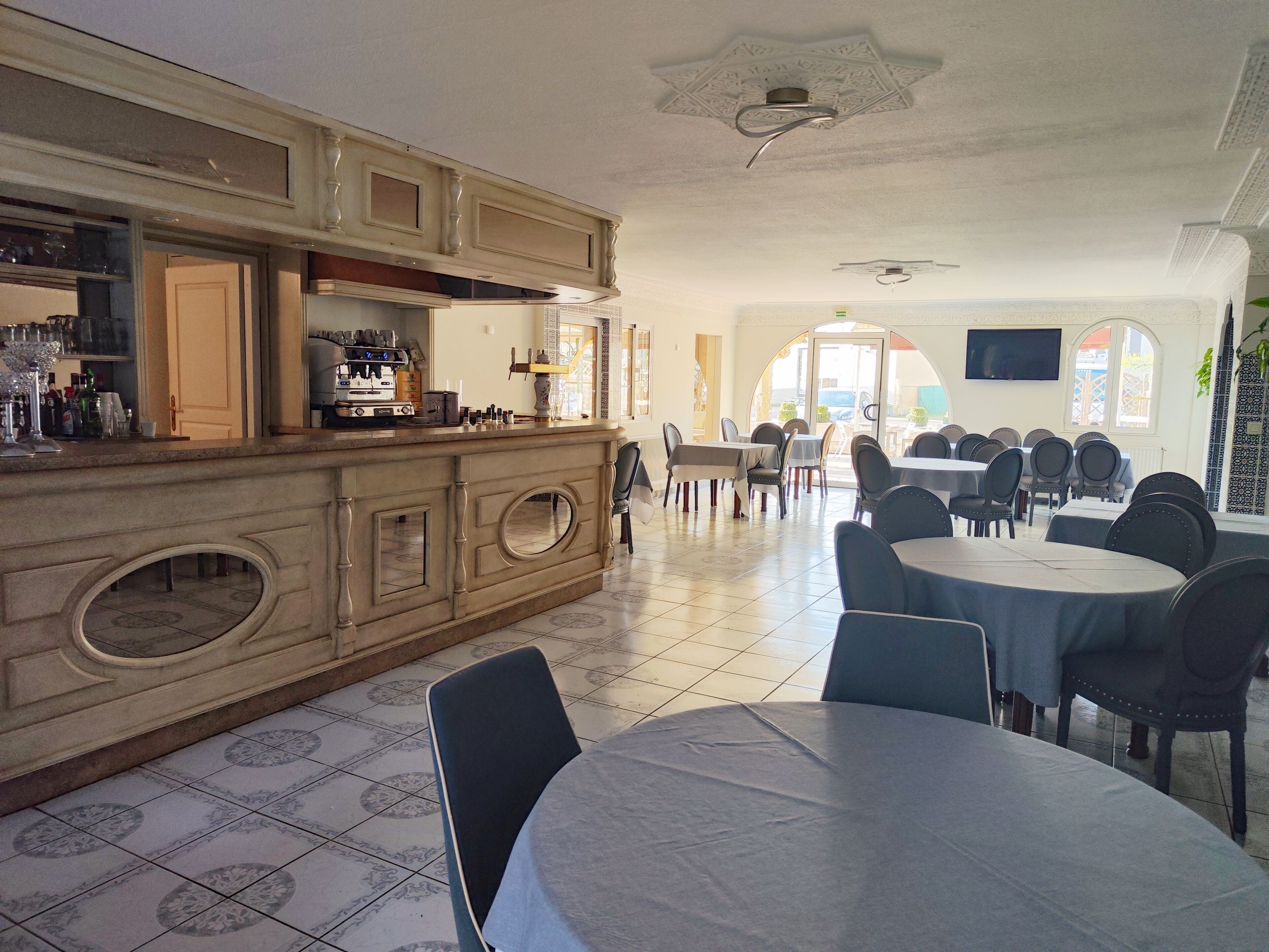 lunch and dinner served, local cuisine