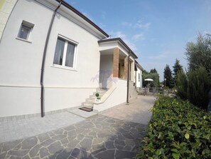 Exterior - New Camere Pederzoli (Peschiera del Garda)