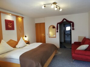 In-room safe, desk, blackout curtains, free WiFi