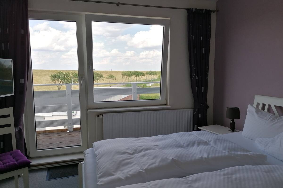 comfort quadruple room, courtyard view | 1 bedroom, memory-foam beds, in-room safe, individually decorated